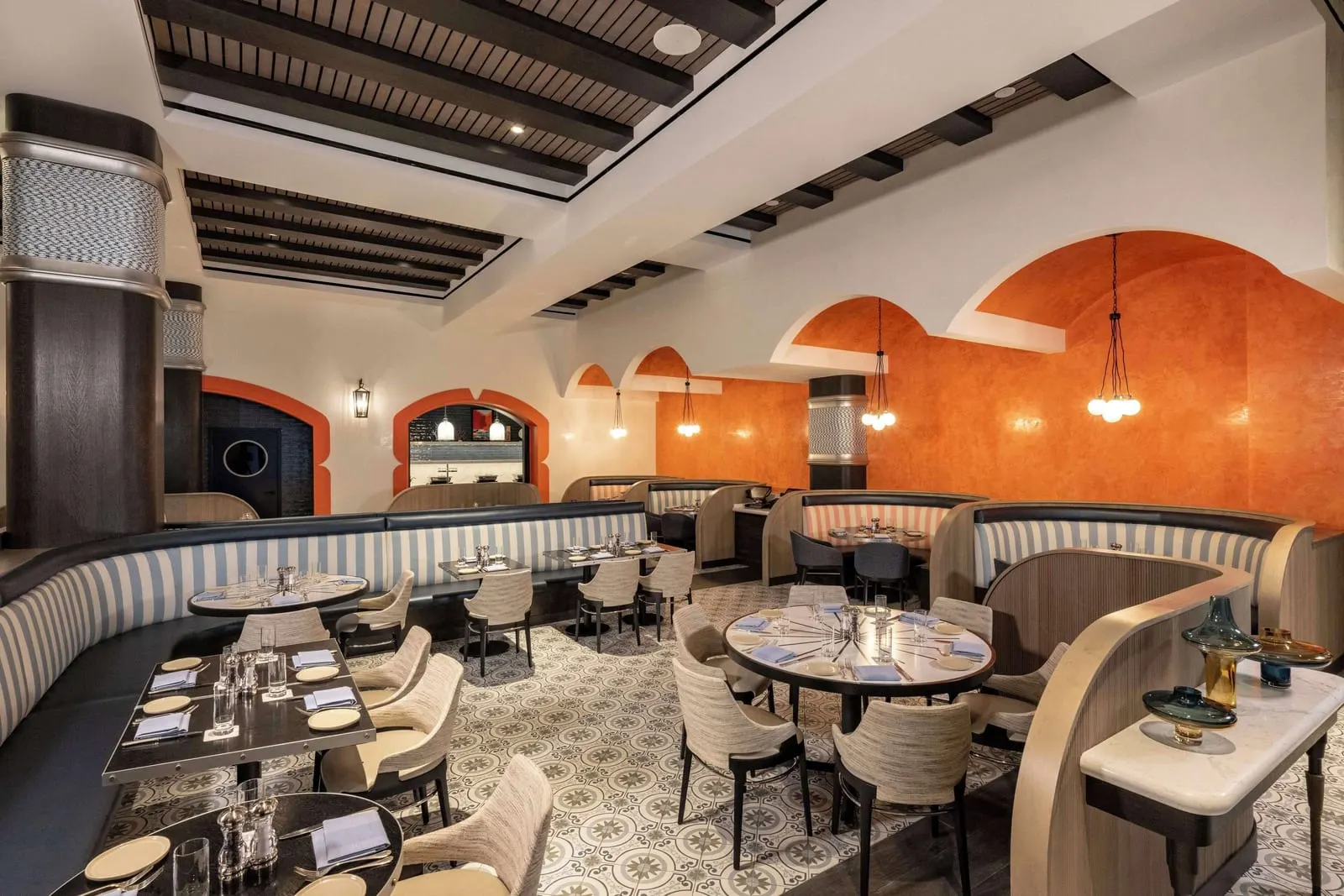 Loews Portofino Bay Hotel: Striped banquettes in one of the hotel's restaurants