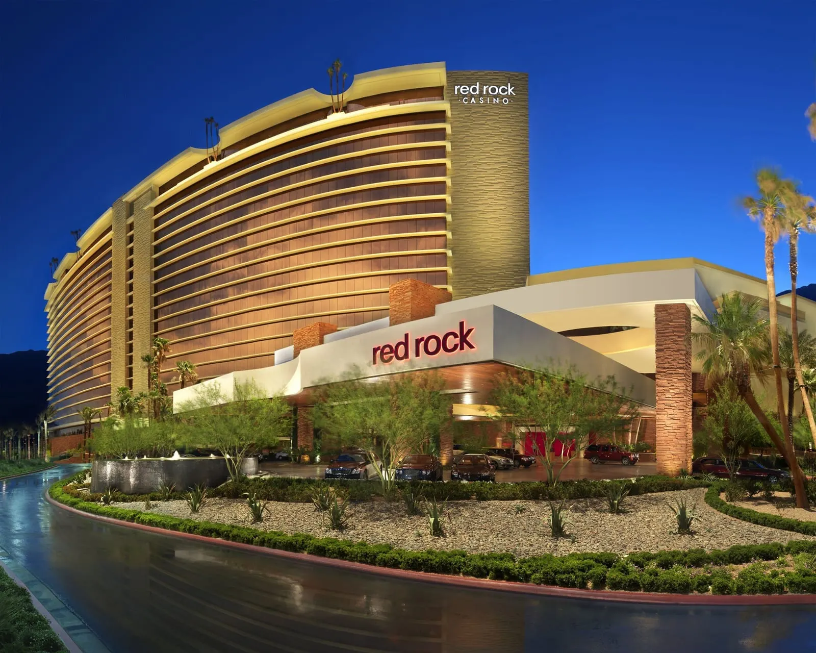 Red Rock Casino Resort & Spa: The hotel tower and entrance at dusk