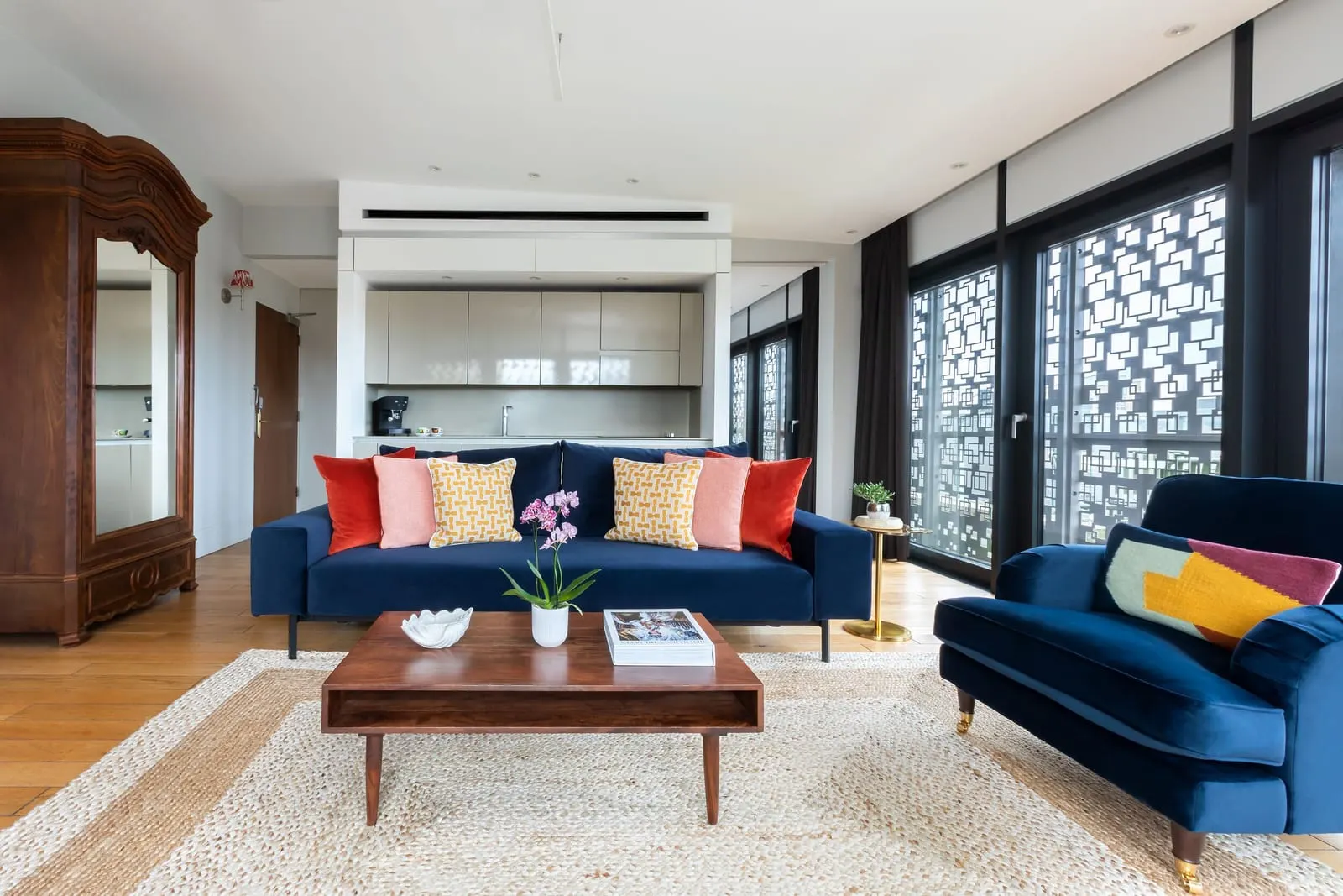 Town Hall Hotel: An apartment-sized suite