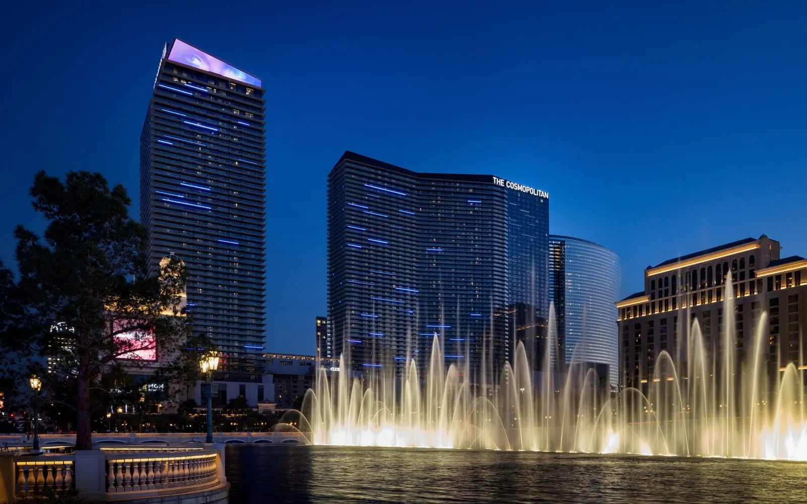 The Cosmopolitan of Las Vegas: The Cosmopolitan's towers behind the Bellagio fountains
