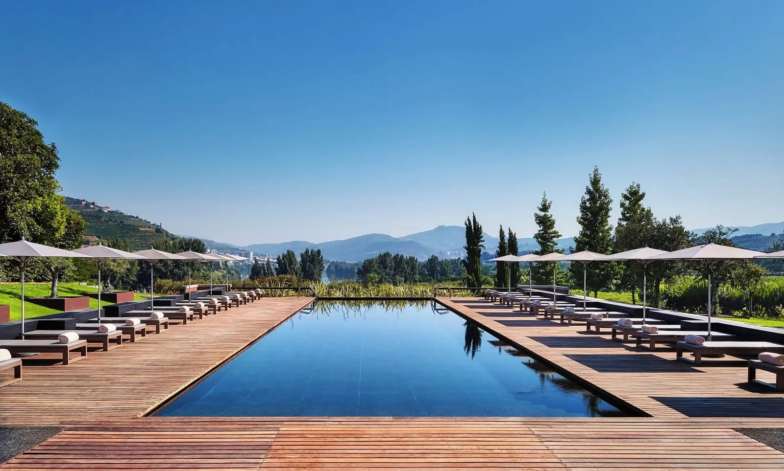 Six Senses Douro Valley: The outdoor pool