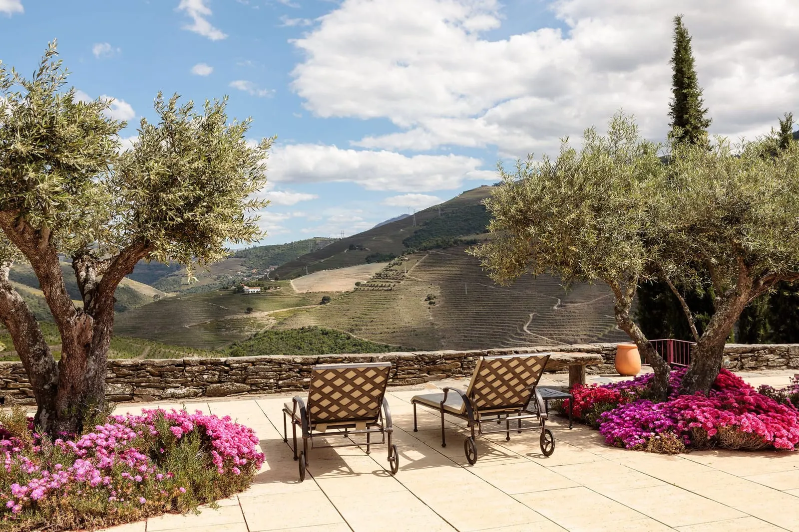 Quinta Nova Winery House: The terrace