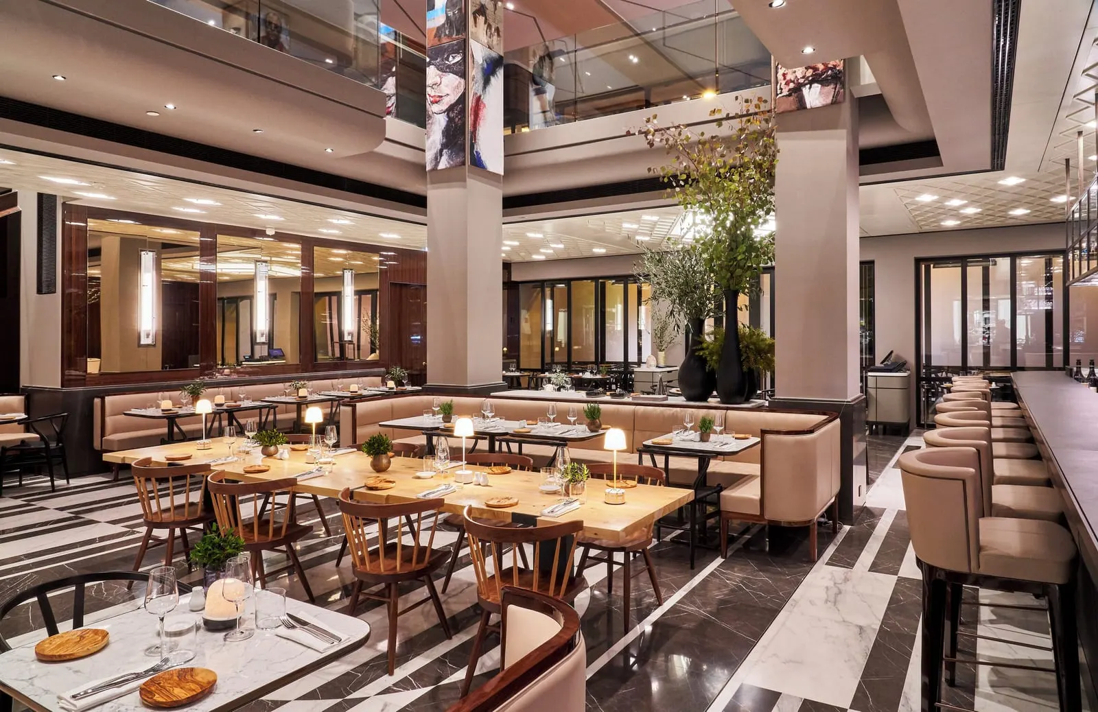 Mandarin Oriental Lutetia, Paris: Brasserie Lutetia and its striped marble floor