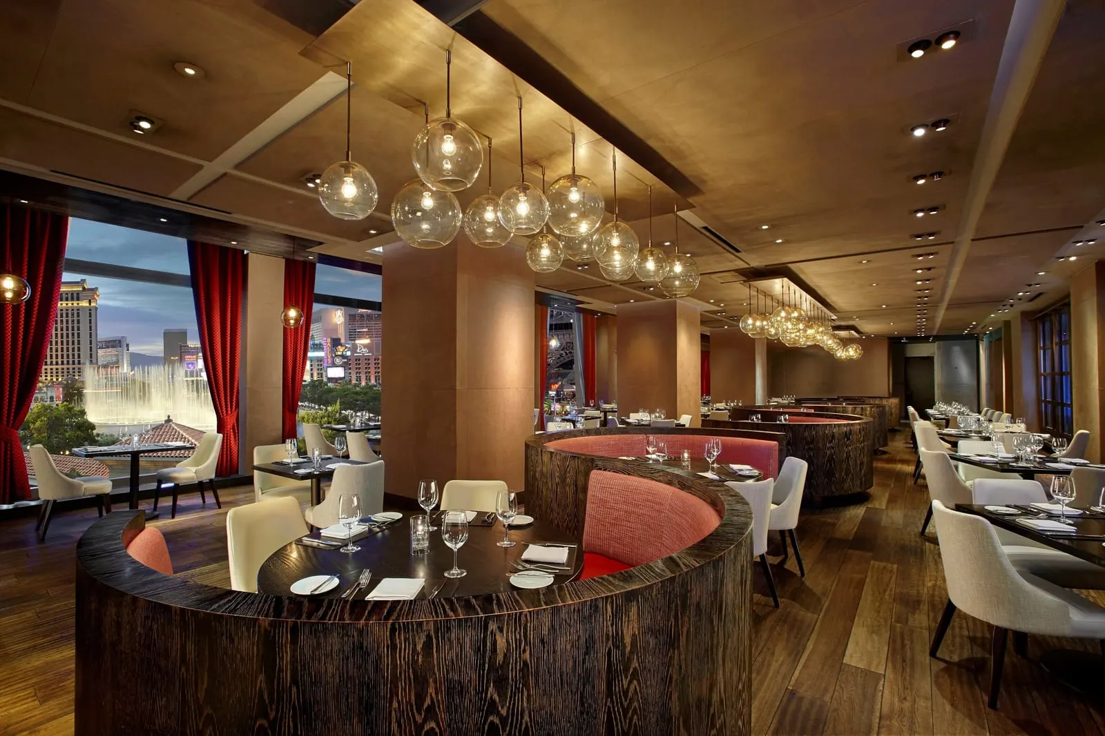 The Cosmopolitan of Las Vegas: Window tables facing the Bellagio fountains