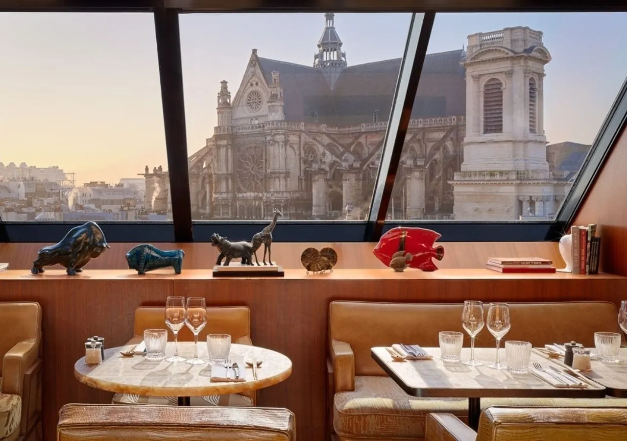 Hôtel Madame Rêve: La Plume, looking across to Saint-Eustache