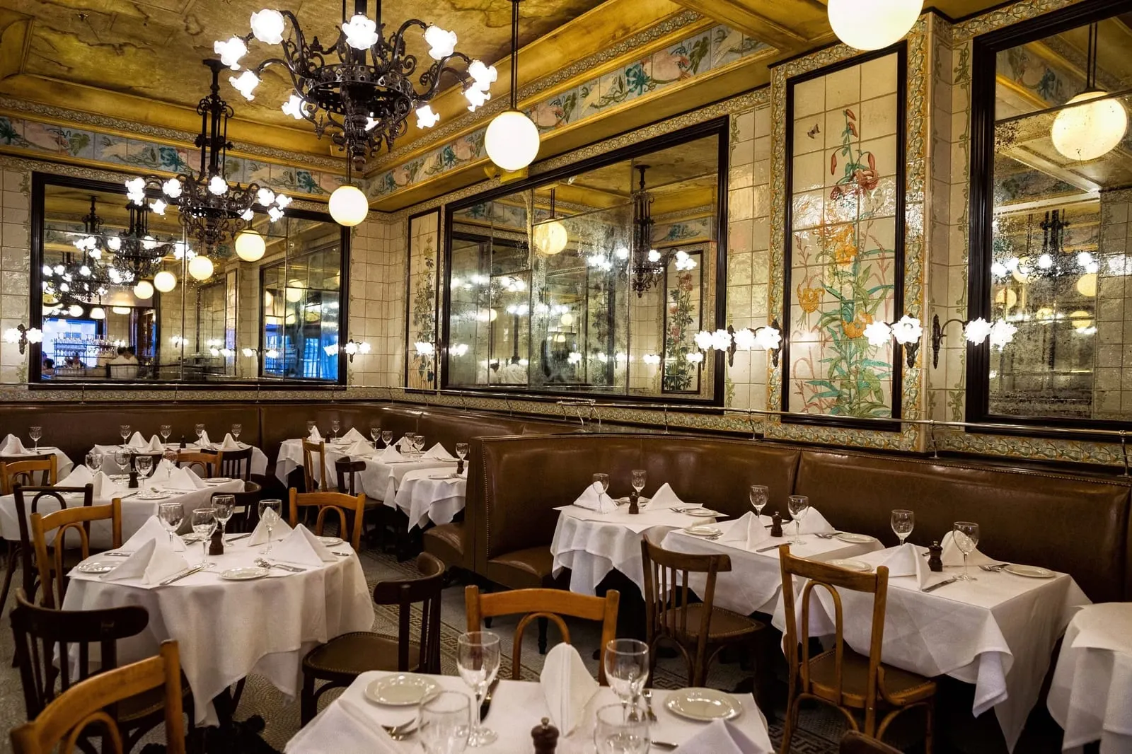 The Beekman, A Thompson Hotel: A bistro dining room downstairs