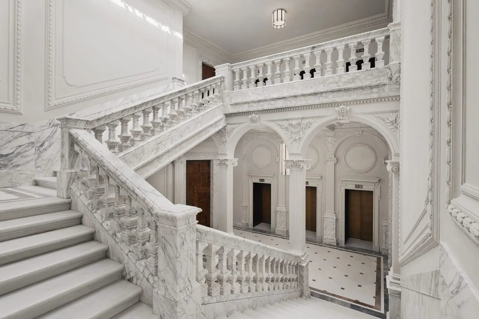 Six Senses Rome: The monumental staircase under its skylight