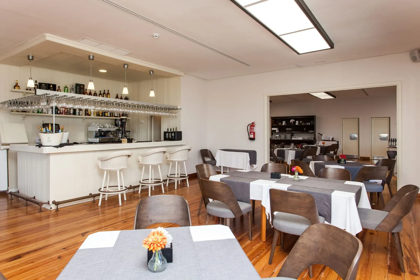 El Mirador de Fuerteventura: The bar beside the dining room