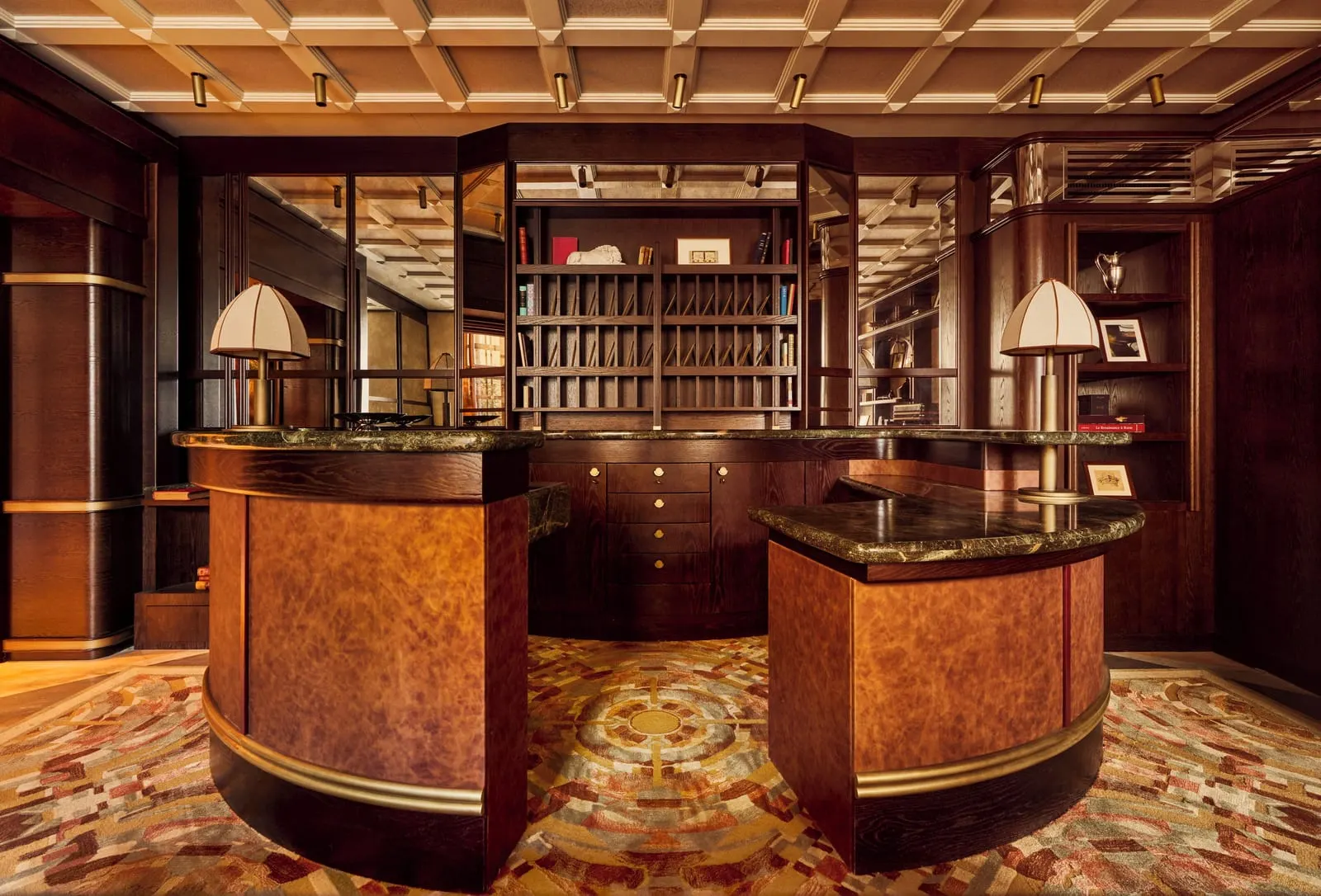 Orient Express La Minerva: The library bar