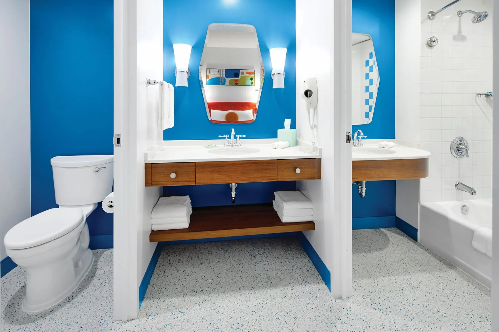 Universal Cabana Bay Beach Resort: A Family Suite bathroom in three compartments