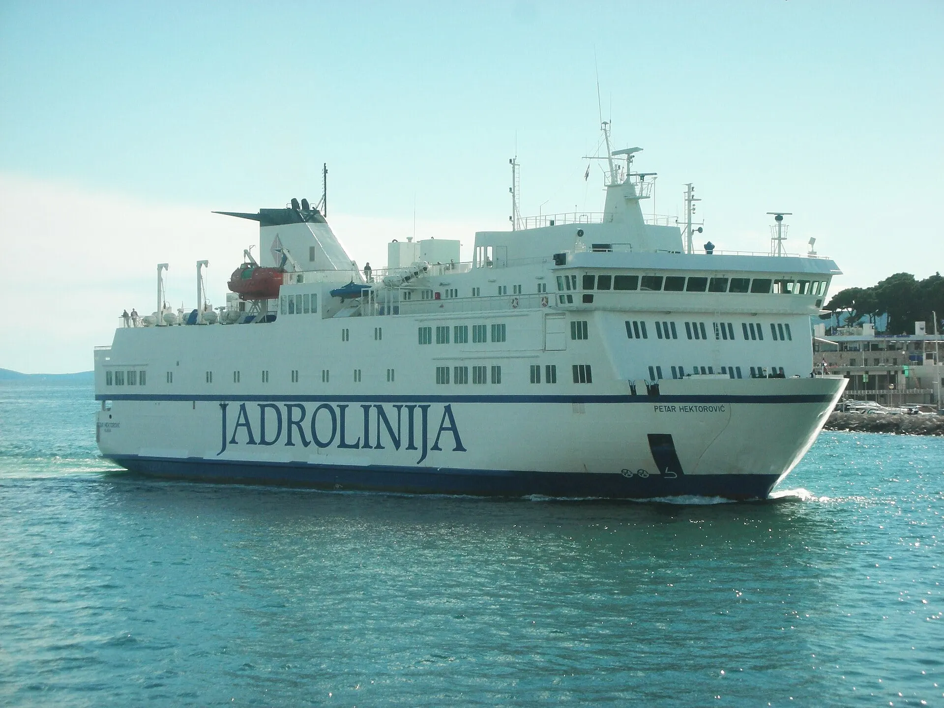 The Jadrolinija ferry Petar Hektorović entering Split harbour.