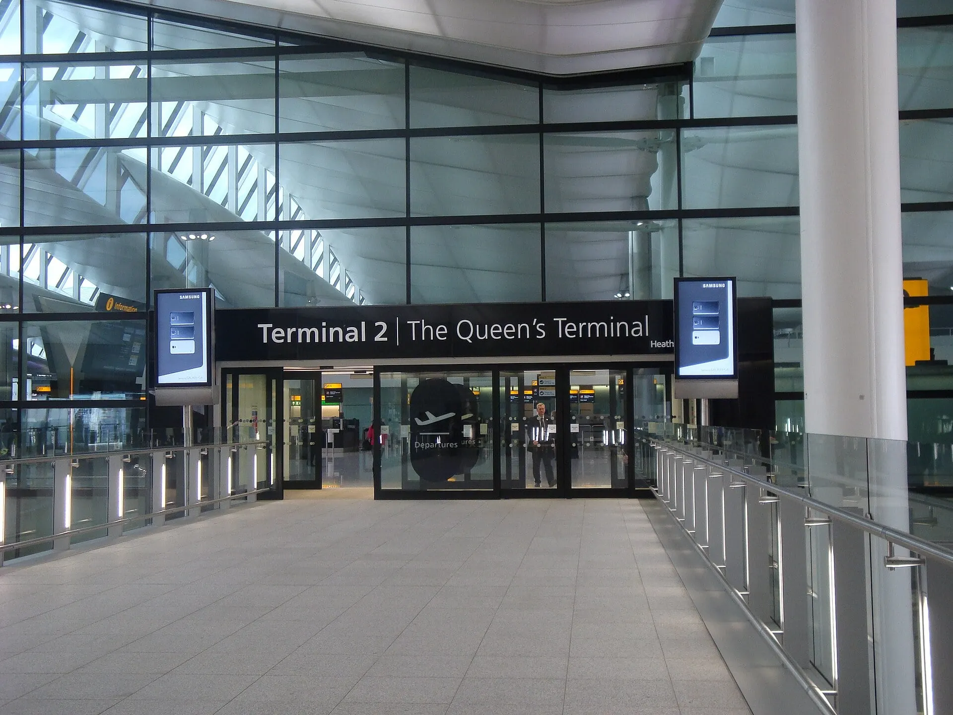 The entrance to Heathrow Terminal 2, The Queen's Terminal