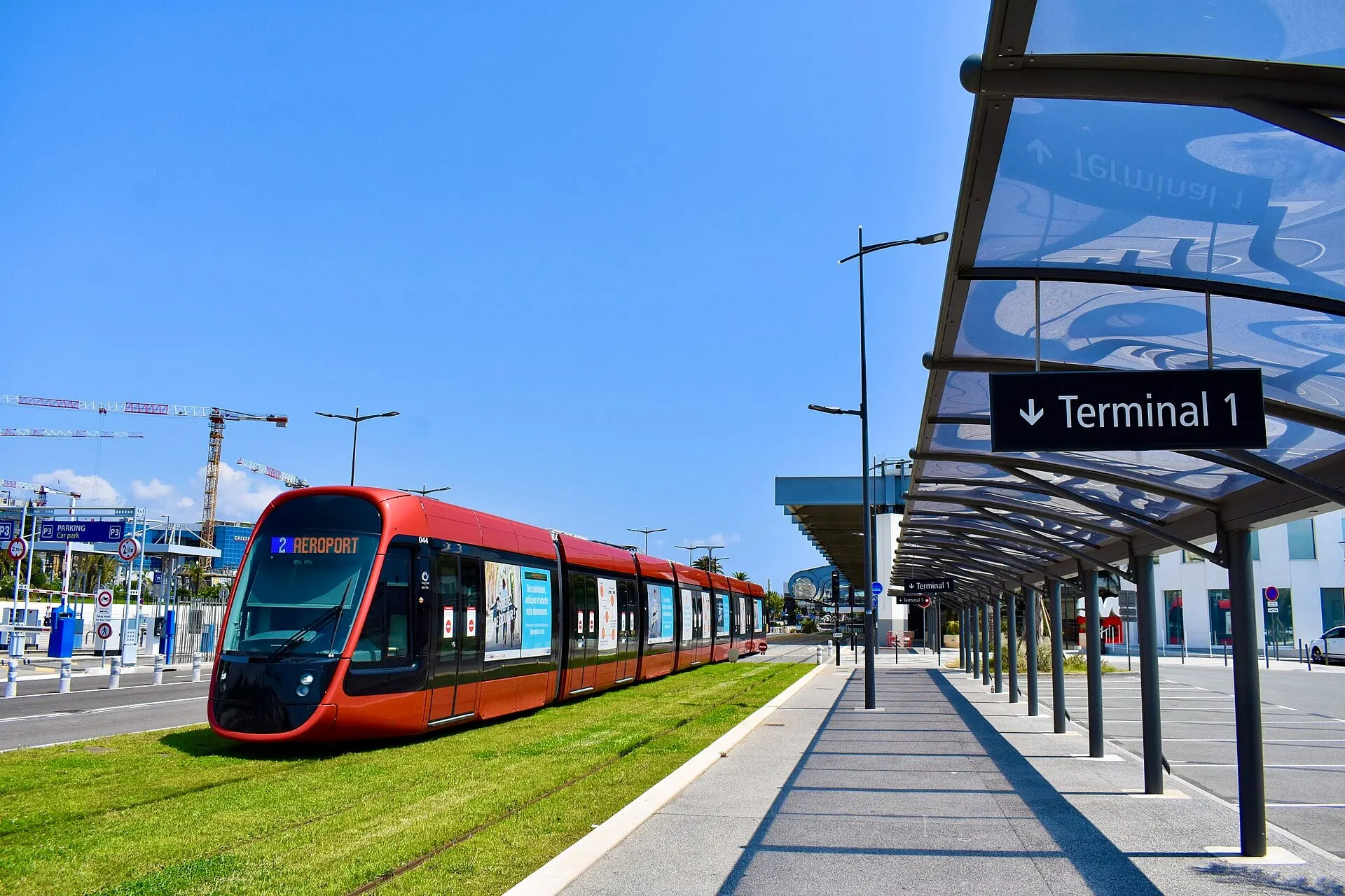 A Nice tram on line 2 at the Terminal 1 stop at Nice Côte d'Azur Airport