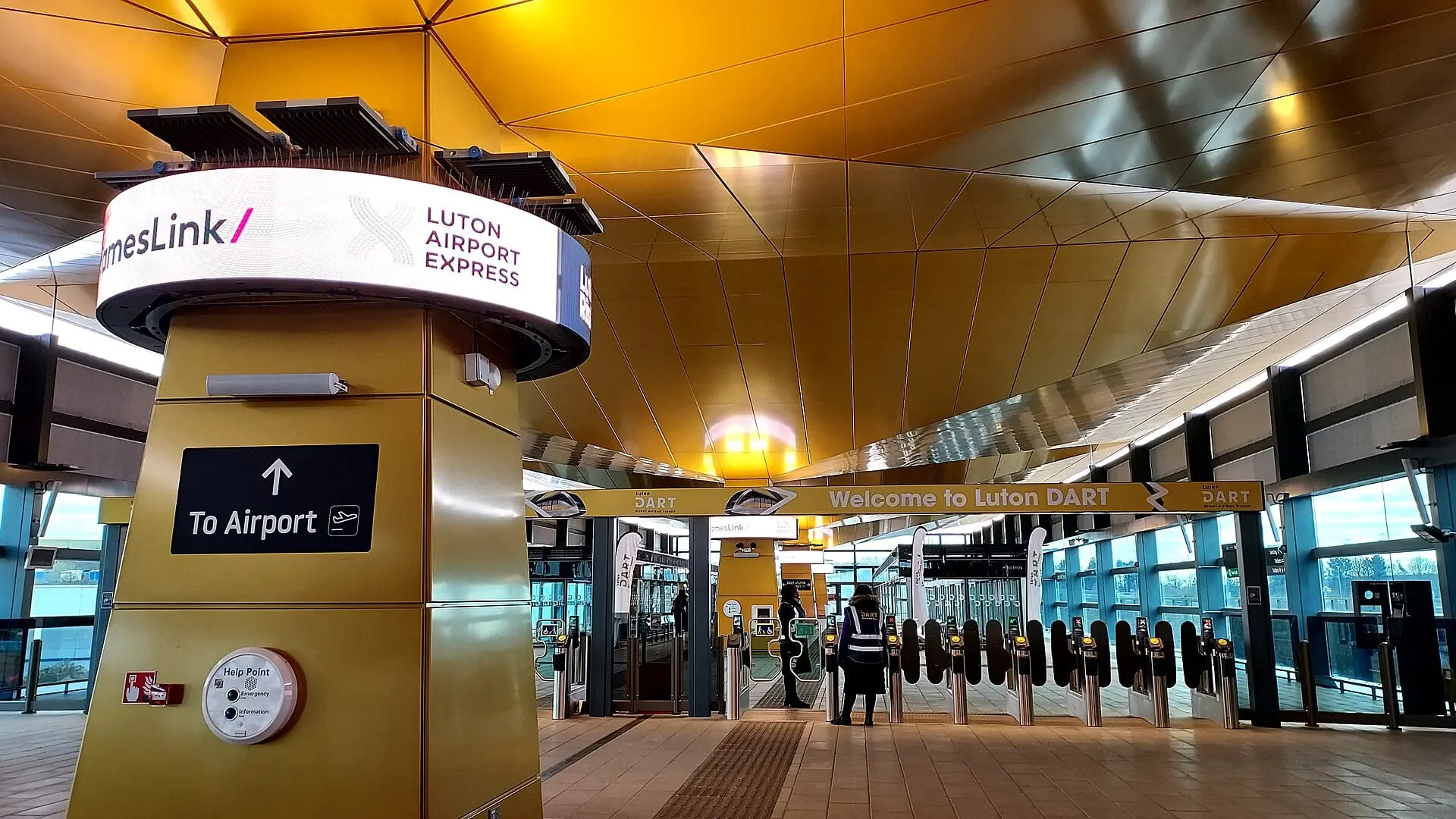 The ticket gates for the DART shuttle at Luton Airport Parkway station