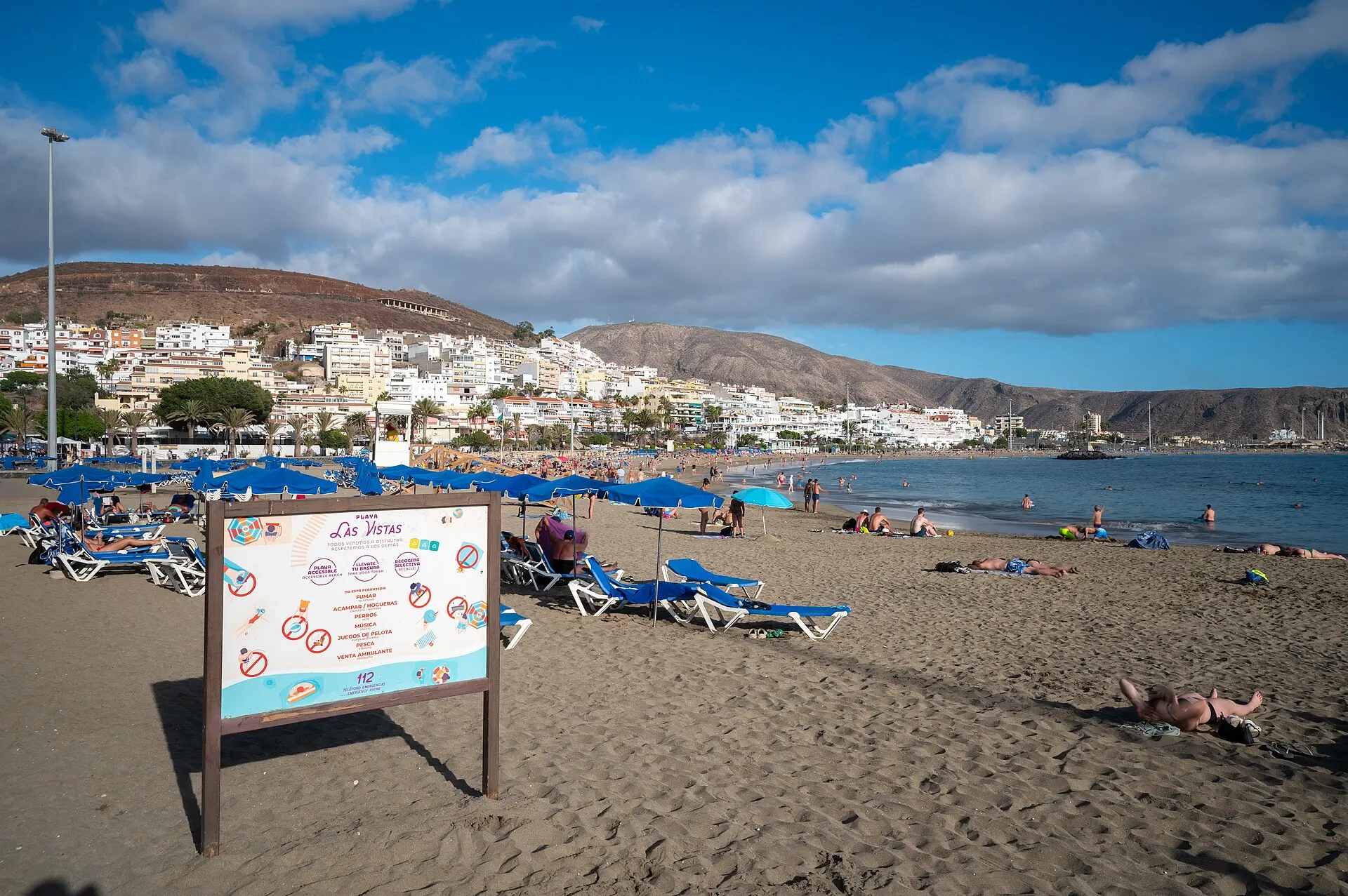 Playa de Las Vistas between Los Cristianos and Playa de las Américas, where the walk enters the water